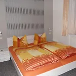 Einenkel Lejlighed